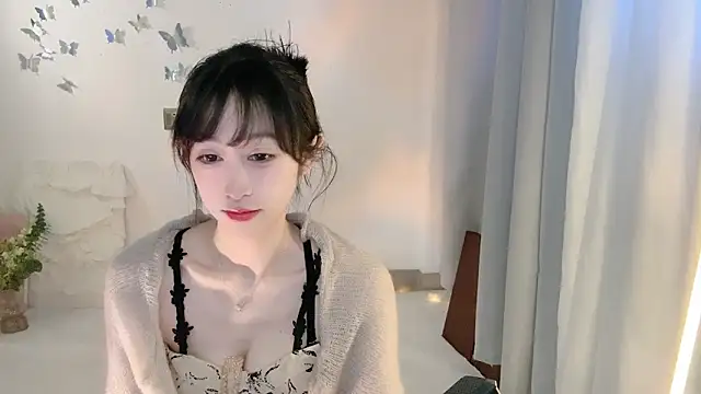ai-ai-mi online show from October 22, 2025, 3:17 am