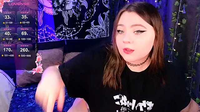 Snapshot of Marshmallowbeauty chatting on November 8, 2025, 9:51 pm Marshmallowbeauty online show from November 8, 2025, 9:51 pm