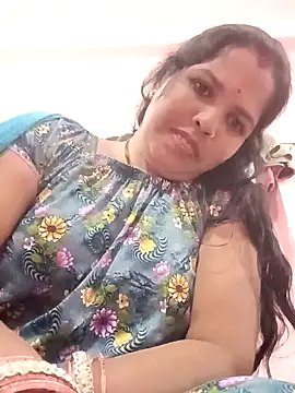 Hott locky online show from November 13, 2025, 5:06 pm