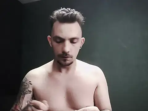 Snapshot of guesswhatbitch chatting on October 8, 2025, 8:27 am guesswhatbitch online show from October 8, 2025, 8:27 am