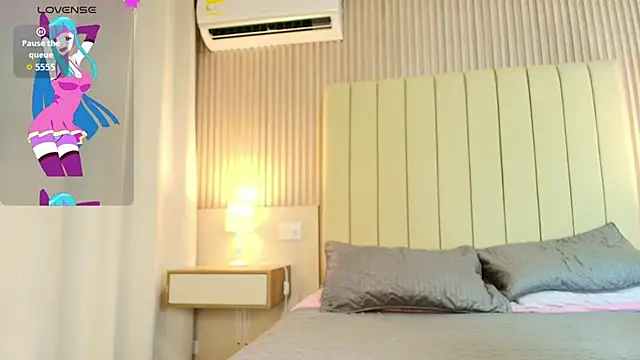 alessia moon1 online show from March 12, 2026, 12:31 pm