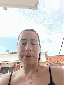 bichota85 online show from August 3, 2026, 11:16 am