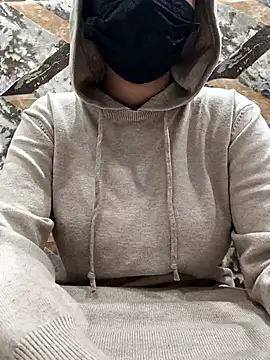 Snapshot of Sophia_James_ chatting on December 17, 2025, 8:47 pm Sophia James online show from December 17, 2025, 8:47 pm