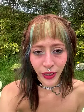 Snapshot of Nymphel1Moth chatting on September 29, 2025, 3:39 pm Nymphel1Moth online show from September 29, 2025, 3:39 pm