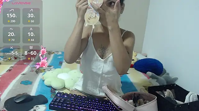 Cataleya naz online show from October 29, 2025, 1:37 am