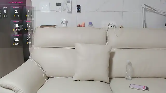 hsua0098 online show from November 13, 2025, 12:31 pm