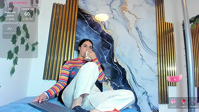 Snapshot of brittanyy20 chatting on October 15, 2025, 9:39 am brittanyy20 online show from October 15, 2025, 9:39 am