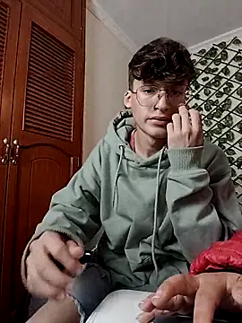 Snapshot of bellmontneon chatting on November 13, 2025, 11:58 am bellmontneon online show from November 13, 2025, 11:58 am