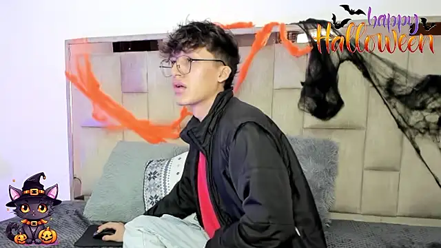 Snapshot of bellmontneon chatting on October 24, 2025, 11:31 am bellmontneon online show from October 24, 2025, 11:31 am