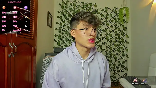 Snapshot of bellmontneon chatting on November 14, 2025, 11:25 am bellmontneon online show from November 14, 2025, 11:25 am