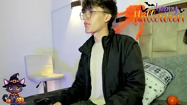 Snapshot of bellmontneon chatting on October 27, 2025, 11:44 am bellmontneon online show from October 27, 2025, 11:44 am