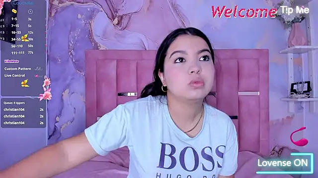 LunaWiill  online show from November 28, 2025, 12:05 pm