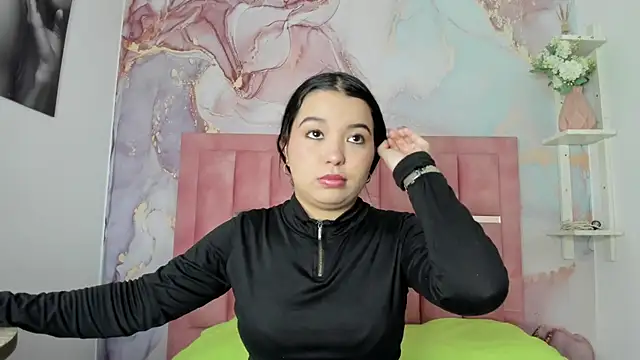 LunaWiill  online show from January 13, 2026, 7:18 pm