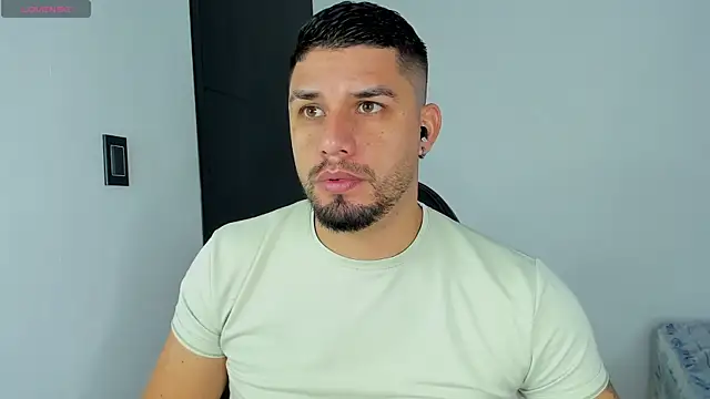 Jacob19  online show from September 18, 2025, 12:52 pm