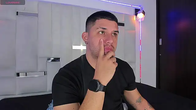 Jacob19  online show from October 1, 2025, 11:58 am