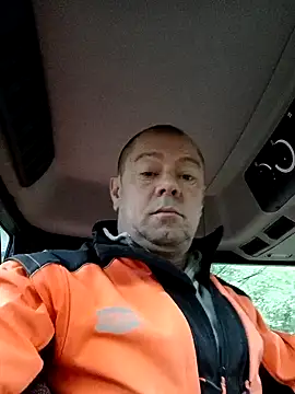 hugoboys4576 online show from September 24, 2025, 7:26 am