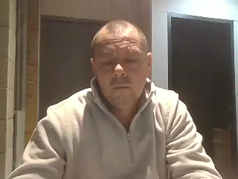 hugoboys4576 online show from December 1, 2025, 4:08 pm