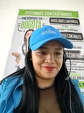 Snapshot of MILA__06 chatting on October 29, 2025, 1:10 pm MILA 06 online show from October 29, 2025, 1:10 pm