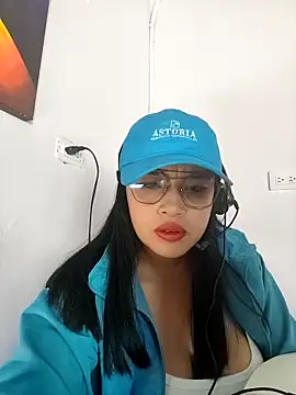 Snapshot of MILA__06 chatting on October 15, 2025, 1:41 pm MILA 06 online show from October 15, 2025, 1:41 pm