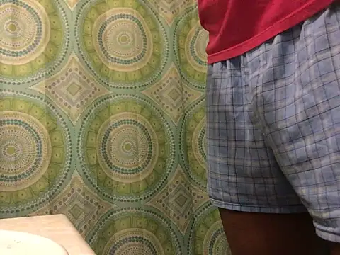 TallDickguy00 online show from May 17, 2026, 11:21 am