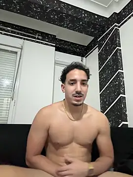 fuck   boyy online show from December 19, 2025, 7:49 pm