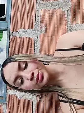 Shairaclark  online show from November 6, 2025, 8:13 pm