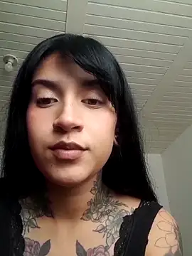 gabii hardy online show from February 4, 2026, 8:26 pm