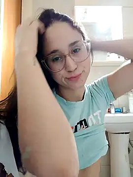 linameii online show from October 30, 2025, 2:54 am