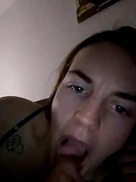 jujuistda1 online show from November 9, 2025, 6:28 am