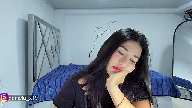 Daniela x19 online show from February 18, 2026, 12:41 am