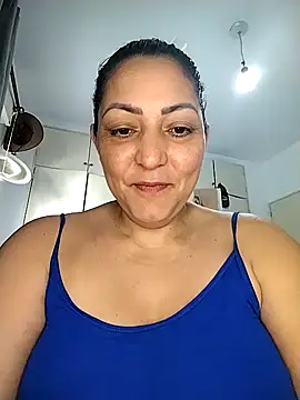 Snapshot of Lunita86 chatting on November 25, 2025, 2:06 pm Lunita86 online show from November 25, 2025, 2:06 pm