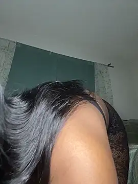 foreigntitts  online show from March 5, 2026, 2:41 am