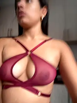 Snapshot of MisteryNight4 chatting on October 5, 2025, 7:48 pm MisteryNight4 online show from October 5, 2025, 7:48 pm