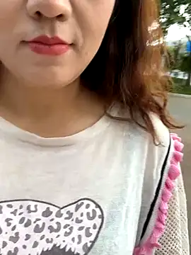 Kayla-love online show from October 6, 2025, 1:29 am