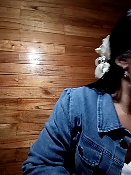 tulipsexy online show from March 5, 2026, 1:24 am