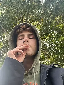 Snapshot of Randy9222 chatting on October 2, 2025, 1:03 pm Randy9222 online show from October 2, 2025, 1:03 pm