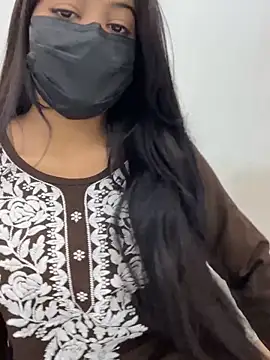 Rihana 01 online show from November 18, 2025, 7:22 am