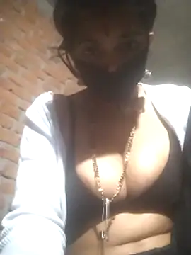 Snapshot of Hott_cutgirl chatting on December 14, 2025, 2:33 pm Hott cutgirl online show from December 14, 2025, 2:33 pm