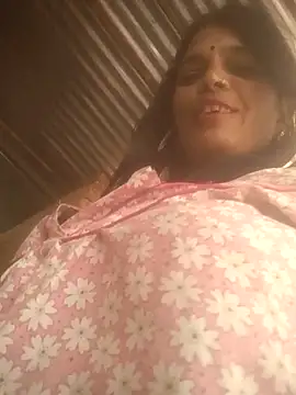 Snapshot of Hott_cutgirl chatting on October 13, 2025, 10:17 am Hott cutgirl online show from October 13, 2025, 10:17 am