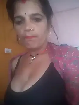 Snapshot of Hott_cutgirl chatting on October 4, 2025, 11:34 am Hott cutgirl online show from October 4, 2025, 11:34 am