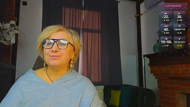 Snapshot of Marta_Wils chatting on October 29, 2025, 3:27 am Marta Wils online show from October 29, 2025, 3:27 am