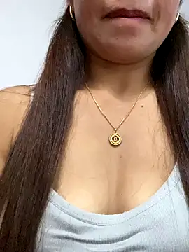 Snapshot of Milky-milk chatting on November 8, 2025, 1:47 pm Milky-milk online show from November 8, 2025, 1:47 pm