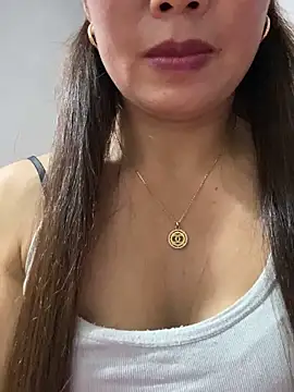 Snapshot of Milky-milk chatting on November 11, 2025, 1:06 pm Milky-milk online show from November 11, 2025, 1:06 pm