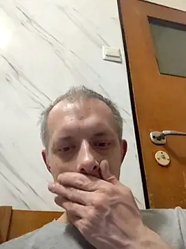 szajbusek41 online show from January 16, 2026, 4:00 pm