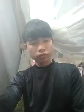 Snapshot of Nhyy_xx chatting on December 16, 2025, 5:00 am Nhyy xx online show from December 16, 2025, 5:00 am