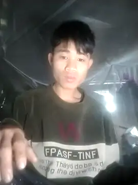 Snapshot of Nhyy_xx chatting on October 26, 2025, 4:02 am Nhyy xx online show from October 26, 2025, 4:02 am