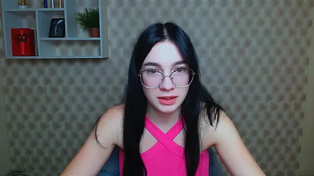 Snapshot of MiraBabe_ chatting on September 24, 2025, 5:25 am MiraBabe  online show from September 24, 2025, 5:25 am