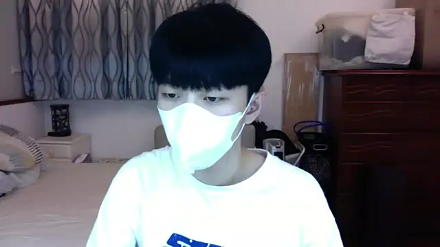 kai101010 online show from September 26, 2025, 4:14 pm