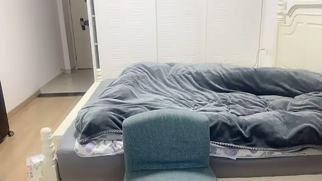 xlong00099 online show from November 12, 2025, 11:36 am