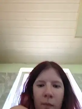 Hot SkinnyGirl online show from June 3, 2026, 12:39 pm